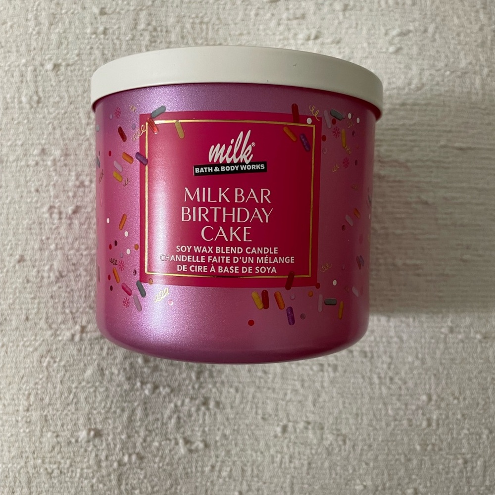 BATH & BODY WORKS 3 wick candle with lid MILK BAR BIRTHDAY CAKE limited edition